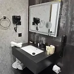 Mm Boutique Hotell 4*